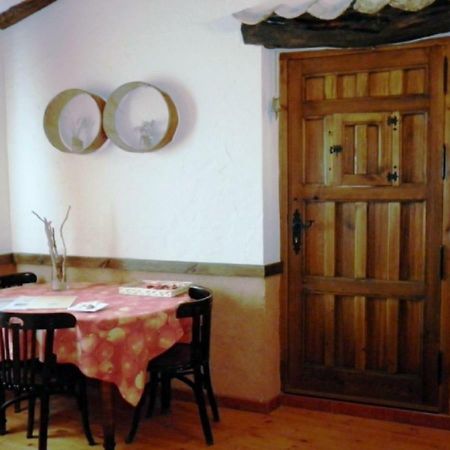 Casa Rural Calle Real Panzió Torremocha de Ayllón Kültér fotó