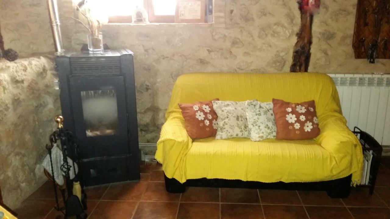 Casa Rural Calle Real Panzió Torremocha de Ayllón Kültér fotó